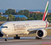 Linie Emirates wprowadzą najnowocześniejszego Boeinga 777-300ER na trasie do Warszawy