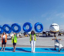 3 miliony pasażerów Ryanair w Poznaniu! Wyprzedaż biletów od 59 zł. 3 miliony pasażerów Ryanair w Poznaniu! Wyprzedaż biletów od 59 zł.