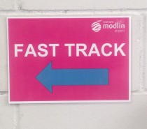 „Fast Track” czyli kontrola bezpieczeństwa bez kolejki – już w Modlinie!