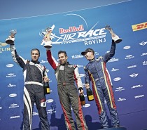 Arch wygrał emocjonujący wyścig Red Bull Air Race w Rovinj Arch wygrał emocjonujący wyścig Red Bull Air Race w Rovinj