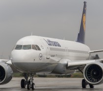 Lufthansa jako pierwsza linia na świecie odebrała nowego Airbusa A320neo Lufthansa jako pierwsza linia na świecie odebrała nowego Airbusa A320neo