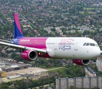 Pierwszy komercyjny lot samolotu Airbus A321 Wizz Air z Lotniska Chopina w Warszawie Pierwszy komercyjny lot samolotu Airbus A321 Wizz Air z Lotniska Chopina w Warszawie