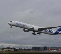 Dziewiczy lot samolotu A350-1000