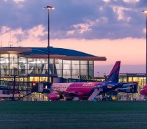 Zobacz jak wstaje dzień na lotnisku we Wrocławiu Zobacz jak wstaje dzień na lotnisku we Wrocławiu